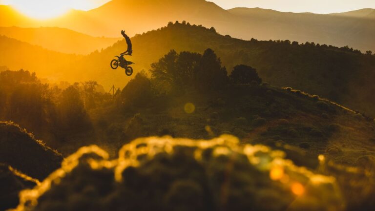 DSLR / Mirrorless Camera Photography for Beginners and Intermediate Photographers