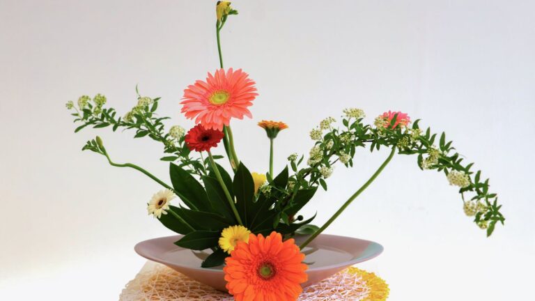 Ikebana: The Art of Japanese Floral Arrangement in the Freestyle Format